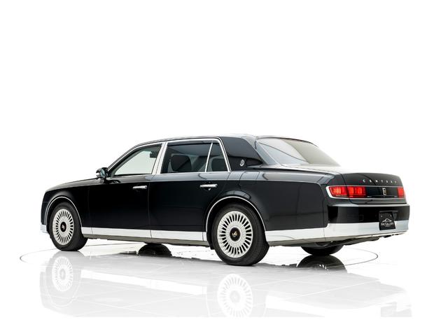 センチュリー ベースグレード 本革仕様(ブラック) 本杢加飾 タモ杢(ブラウン) 読書灯 純正フロアマット(プレステージタイプ) 純正サイドバイザー 純正18インチAW スペアタイヤ ドライブレコーダー(前後方)(5枚目)