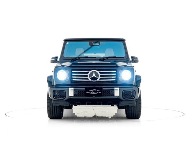 Gクラス G450d AMGラインパッケージ マヌファクトゥーアプログラムプラス カタラーナベージュインテリア ボディ同色スペアタイヤリング オープンポアグレイオークウッドインテリア デジタルルームミラー9.3型(ドライブレコーダー付き)(10枚目)