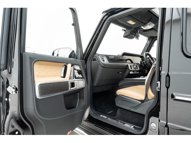 Gクラス G450d AMGラインパッケージ マヌファクトゥーアプログラムプラス カタラーナベージュインテリア ボディ同色スペアタイヤリング オープンポアグレイオークウッドインテリア デジタルルームミラー9.3型(ドライブレコーダー付き)(28枚目)