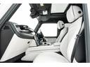 G400d マヌファクトゥーアエディション マヌファクトゥーアエディション 電動格納式サイドステップ エクスクルーシブナッパレザーシート(プラチナホワイト) ナイトパッケージ ホワイトハイグロスウッドインテリアトリム 本革巻きウッドステアリング(30枚目)
