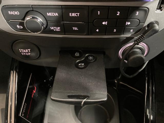 ルノー スポール トロフィー レカロシート ブレンボキャリパー イエローカラーシートベルト 19インチアルミホイール プッシュスタート HID ETC バックカメラ(28枚目)