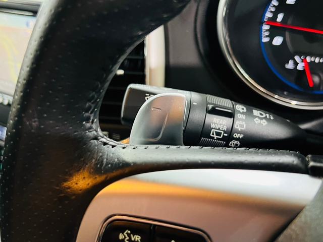 SRT8 サンルーフ BILSTEINアダブティブサス 純正AW ハーフレザー シートヒータ・クーラ ALPINEナビ・TV F・S・Bモニター BT接続 ALPINEプレミアムサウンドシステム ソナー ETC(21枚目)
