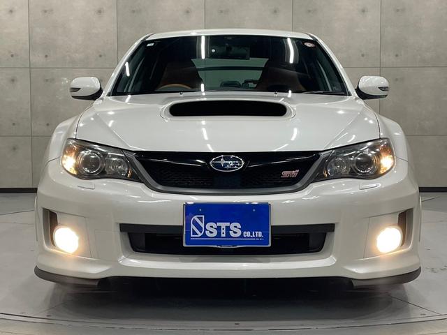 インプレッサ ＷＲＸ　ＳＴＩ　Ａライン　純正１８インチＡＷ　社外ナビ　バックカメラ　Ｂｌｕｅｔｏｏｔｈ　ＨＩＤヘッドライト　パワーシート　シートヒーター　パドルシフト　大型リアスポイラー　タンレザーシート　クルコン　スマートキー　スペアキー（8枚目）