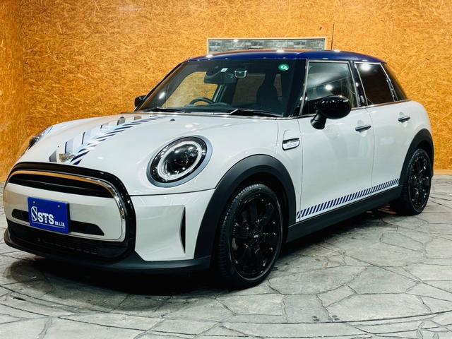 ＭＩＮＩ クーパーＤ　ブリック・レーン・エディション　ユーザー直接買取　ワンオーナー　限定車　ＬＥＤヘッドライト　純正１７インチＡＷ　フローティングホイールキャップ　衝突軽減ブレーキ　ブラックレザーシート　ドラレコ前後　アンビエントライト　純正ＨＤＤナビ（10枚目）