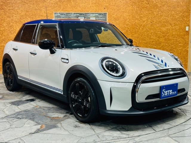ＭＩＮＩ クーパーＤ　ブリック・レーン・エディション　ユーザー直接買取　ワンオーナー　限定車　ＬＥＤヘッドライト　純正１７インチＡＷ　フローティングホイールキャップ　衝突軽減ブレーキ　ブラックレザーシート　ドラレコ前後　アンビエントライト　純正ＨＤＤナビ（16枚目）