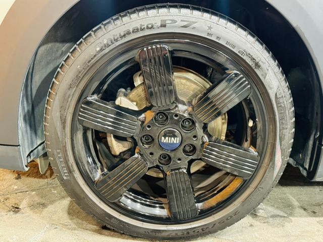 ＭＩＮＩ クーパーＤ　ブリック・レーン・エディション　ユーザー直接買取　ワンオーナー　限定車　ＬＥＤヘッドライト　純正１７インチＡＷ　フローティングホイールキャップ　衝突軽減ブレーキ　ブラックレザーシート　ドラレコ前後　アンビエントライト　純正ＨＤＤナビ（57枚目）