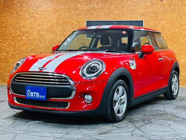 ＭＩＮＩ ヴィクトリア　白センターストライプ　純正ナビ　Ｂｌｕｅｔｏｏｔｈ　バックカメラ　純正１５インチＡＷ　ユニオンジャックテールライト　ＬＥＤヘッドライト　フォグランプ　ドラレコ　スマートキー　ＥＴＣ　走行１．３万キロ台（18枚目）
