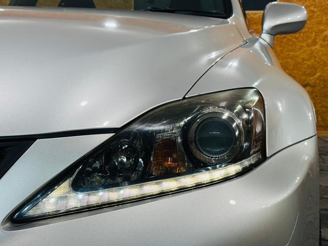 ＩＳ Ｆ ベースグレード　ムーンルーフ　社外グリル　フロントリップ　フェンダーダクト　車高調　ＳＳＲ１９インチＡＷ　テール寒冷地仕様　革シート　シートヒーター　純正ナビ　バックモニター　デジタルインナーミラー　ドラレコ　ＥＴＣ（11枚目）