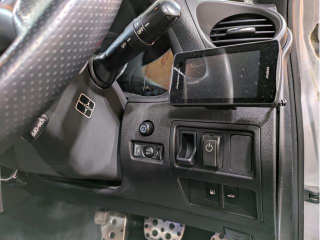 ＩＳ Ｆ ベースグレード　ムーンルーフ　社外グリル　フロントリップ　フェンダーダクト　車高調　ＳＳＲ１９インチＡＷ　テール寒冷地仕様　革シート　シートヒーター　純正ナビ　バックモニター　デジタルインナーミラー　ドラレコ　ＥＴＣ（33枚目）