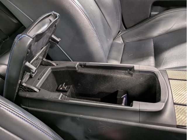 ＩＳ Ｆ ベースグレード　ムーンルーフ　社外グリル　フロントリップ　フェンダーダクト　車高調　ＳＳＲ１９インチＡＷ　テール寒冷地仕様　革シート　シートヒーター　純正ナビ　バックモニター　デジタルインナーミラー　ドラレコ　ＥＴＣ（50枚目）
