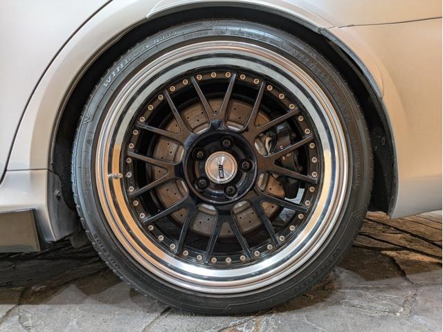 ＩＳ Ｆ ベースグレード　ムーンルーフ　社外グリル　フロントリップ　フェンダーダクト　車高調　ＳＳＲ１９インチＡＷ　テール寒冷地仕様　革シート　シートヒーター　純正ナビ　バックモニター　デジタルインナーミラー　ドラレコ　ＥＴＣ（73枚目）