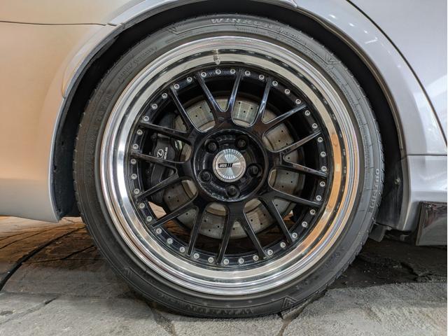 ＩＳ Ｆ ベースグレード　ムーンルーフ　社外グリル　フロントリップ　フェンダーダクト　車高調　ＳＳＲ１９インチＡＷ　テール寒冷地仕様　革シート　シートヒーター　純正ナビ　バックモニター　デジタルインナーミラー　ドラレコ　ＥＴＣ（74枚目）