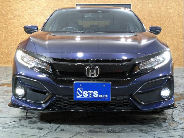 シビック ハッチバック　６速ＭＴ　センターデュアルマフラー　リアスポイラー　ホンダセンシング　ハーフレザー　シートヒーター　パワーシート　純正ナビ　フルセグＴＶ　バックモニター　ＬＥＤヘッドライト　純正ＡＷ　クルコン　ＥＴＣ（8枚目）