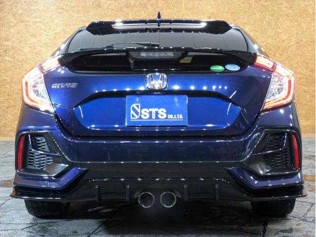 シビック ハッチバック　６速ＭＴ　センターデュアルマフラー　リアスポイラー　ホンダセンシング　ハーフレザー　シートヒーター　パワーシート　純正ナビ　フルセグＴＶ　バックモニター　ＬＥＤヘッドライト　純正ＡＷ　クルコン　ＥＴＣ（16枚目）