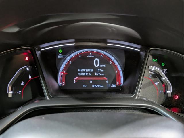 シビック ハッチバック　６速ＭＴ　センターデュアルマフラー　リアスポイラー　ホンダセンシング　ハーフレザー　シートヒーター　パワーシート　純正ナビ　フルセグＴＶ　バックモニター　ＬＥＤヘッドライト　純正ＡＷ　クルコン　ＥＴＣ（25枚目）