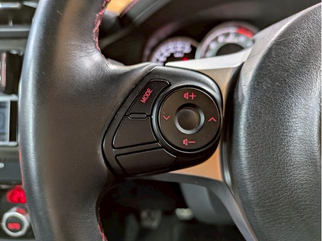 ８６ ＧＴリミテッド　ハイパフォーマンスパッケージ　ＴＲＤフロントエアロ　社外リアスポイラ　ＨＫＳ車高調　ＡＤＶＡＮ１７インチＡＷ　純正２本出しマフラー　ＬＥＤヘッドライト　フォグランプ　ハーフレザーシート　シートヒーター　オーディオ　クルコン　ＥＴＣ（33枚目）