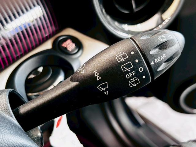 ＭＩＮＩ クーパー　クラブマン　ハンプトン　ユーザー様直接仕入　サンルーフ　５０周年記念グリルバッチ　専用サイドスカットル　専用ブラックレザーシート　シートヒーター　社外ナビ　バックカメラ　純正ＡＷ　ＨＩＤライト　スマートキー　予備キー　ＥＴＣ（32枚目）