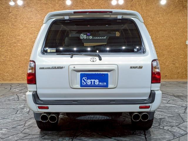 ハイラックスサーフ ＳＳＲ－Ｘ　ホワイトプレミアム　ムーンルーフ　社外４本出しマフラー　社外２０インチＡＷ　社外ＬＥＤヘッドライト　社外ナビ　デジタルＴＶ　ＢＴ接続　バックモニター　ＭＯＭＯステアリング　前後ドラレコ　社外プッシュスタート　ＥＴＣ車載器（14枚目）