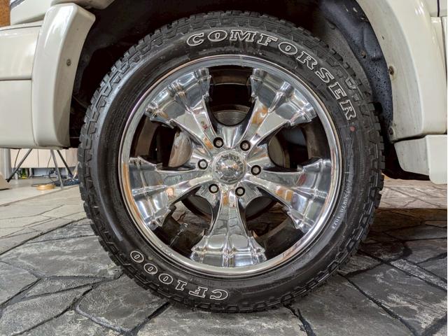 ハイラックスサーフ ＳＳＲ－Ｘ　ホワイトプレミアム　ムーンルーフ　社外４本出しマフラー　社外２０インチＡＷ　社外ＬＥＤヘッドライト　社外ナビ　デジタルＴＶ　ＢＴ接続　バックモニター　ＭＯＭＯステアリング　前後ドラレコ　社外プッシュスタート　ＥＴＣ車載器（70枚目）