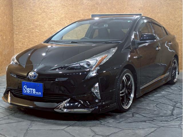 プリウス Ａ　社外エアロ　シュタイナーＬＳＶ１８インチＡＷ　ＬＥＤヘッドライト　フォグランプ　純正ナビ　デジタルＴＶ　バックモニター　ブラインドスポット　ヘッドアップディスプレイ　ドラレコ　衝突軽減　ソナー　ＥＴＣ（19枚目）