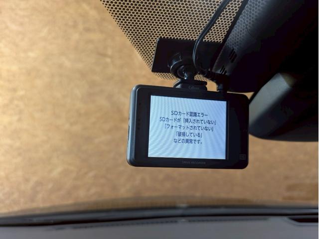 プリウス Ａ　社外エアロ　シュタイナーＬＳＶ１８インチＡＷ　ＬＥＤヘッドライト　フォグランプ　純正ナビ　デジタルＴＶ　バックモニター　ブラインドスポット　ヘッドアップディスプレイ　ドラレコ　衝突軽減　ソナー　ＥＴＣ（38枚目）