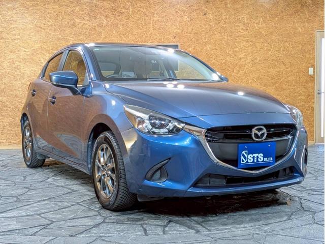 デミオ １３Ｓテーラードブラウン　特別仕様車　純正ナビ　フルセグＴＶ　ＢＴ接続　バックモニター　ＬＥＤヘッドライト　純正１５インチＡＷ　オールシーズンタイヤ　シートヒーター　ＨＵＤ　ＢＳＭ　ドラレコ　アドバンストキー　予備キー　ＥＴＣ（12枚目）