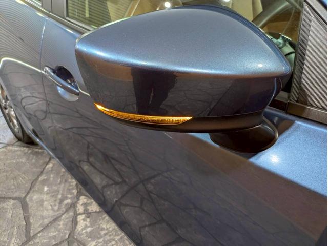 デミオ １３Ｓテーラードブラウン　特別仕様車　純正ナビ　フルセグＴＶ　ＢＴ接続　バックモニター　ＬＥＤヘッドライト　純正１５インチＡＷ　オールシーズンタイヤ　シートヒーター　ＨＵＤ　ＢＳＭ　ドラレコ　アドバンストキー　予備キー　ＥＴＣ（20枚目）