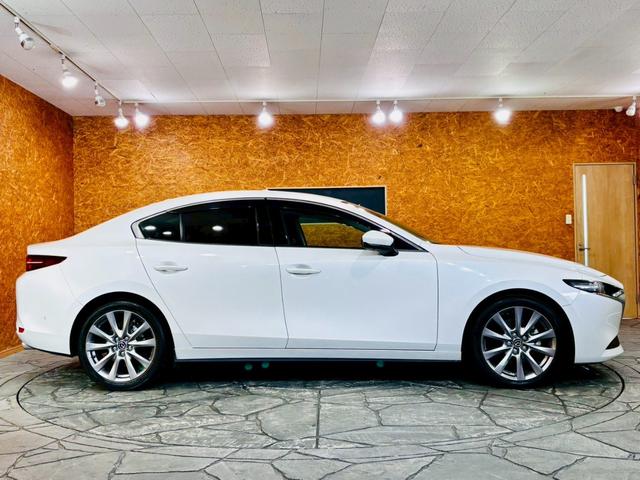 ＭＡＺＤＡ３セダン ＸＤプロアクティブ　ツーリングセレクション　ユーザー様直接仕入れ　純正ナビ　フルセグＴＶ　ＢＴ接続　アラウンドビュー　メモリ付きパワーシート　シートヒーター　純正１８アルミ　衝突軽減　コーナーセンサー　レーダークルーズ　ドラレコ　ＢＳＭ　ＥＴＣ（13枚目）