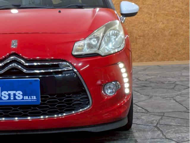 ＤＳ３ スポーツシック　ユーザー様直接仕入れ　社外ナビ　デジタルＴＶ　ＬＥＤデイライト　デイライト　フォグランプ　純正１７インチアルミ　障害物センサー　クルコン　ドラレコ　スマートキー　スペアキー　ＥＴＣ　走行５．６万キロ！（11枚目）