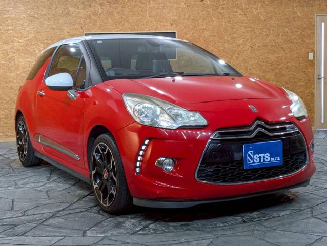 ＤＳ３ スポーツシック　ユーザー様直接仕入れ　社外ナビ　デジタルＴＶ　ＬＥＤデイライト　デイライト　フォグランプ　純正１７インチアルミ　障害物センサー　クルコン　ドラレコ　スマートキー　スペアキー　ＥＴＣ　走行５．６万キロ！（12枚目）