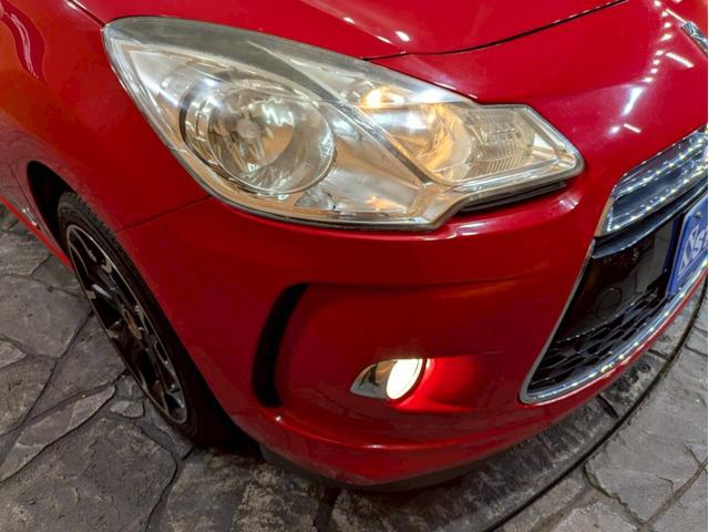 ＤＳ３ スポーツシック　ユーザー様直接仕入れ　社外ナビ　デジタルＴＶ　ＬＥＤデイライト　デイライト　フォグランプ　純正１７インチアルミ　障害物センサー　クルコン　ドラレコ　スマートキー　スペアキー　ＥＴＣ　走行５．６万キロ！（22枚目）
