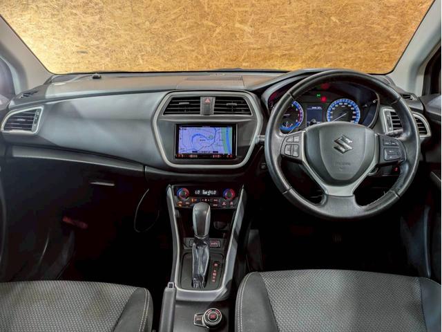 ＳＸ４ Ｓクロス ベースグレード　ユーザー様直接仕入れ　シルバールーフレール　社外ナビ　フルセグＴＶ　ＢＴ接続　バックモニター　シートヒーター　ＨＩＤライト　フォグ　純正１７アルミ　クルコン　ドラレコ　スマートキー　スペアキー　ＥＴＣ（29枚目）