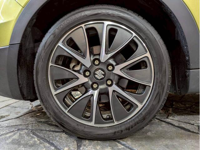 ＳＸ４ Ｓクロス ベースグレード　ユーザー様直接仕入れ　シルバールーフレール　社外ナビ　フルセグＴＶ　ＢＴ接続　バックモニター　シートヒーター　ＨＩＤライト　フォグ　純正１７アルミ　クルコン　ドラレコ　スマートキー　スペアキー　ＥＴＣ（69枚目）