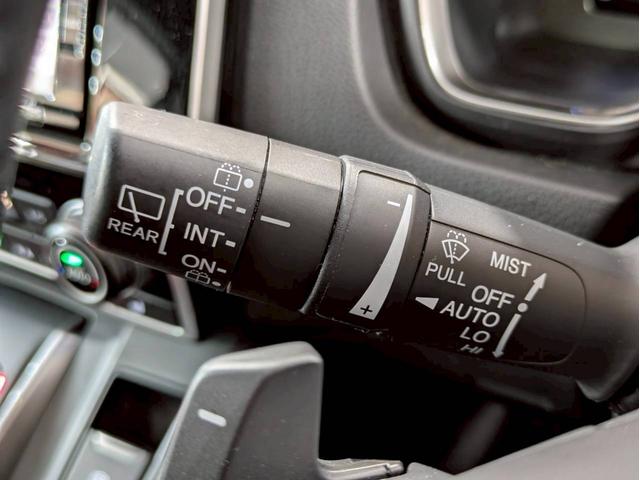 ＣＲ－Ｖハイブリッド ＥＸ　純正ナビ　フルセグＴＶ　Ｂｌｕｅｔｏｏｔｈ　バック・フロントモニター　メモリー付きパワーシート　シートヒーター　純正１８ＡＷ　ＬＥＤライト　ドラレコ　レーダークルーズ　スマートキー　スペアキー　ＥＴＣ（26枚目）