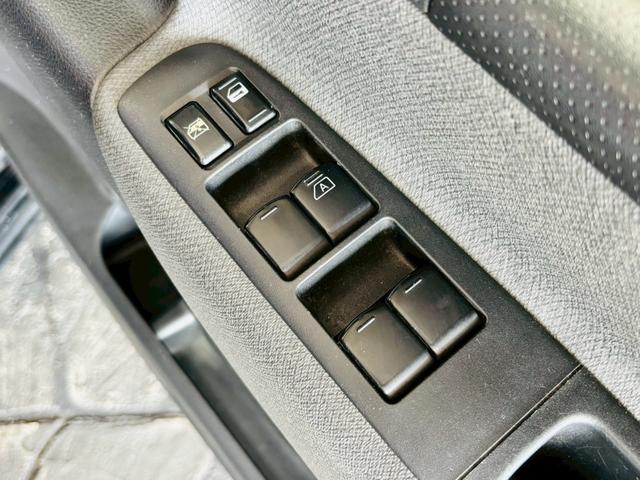 セレナ ハイウェイスター　ユーザー様直接仕入　後期バンパー　社外テールランプ・１８インチＡＷ　両側パワスラ　ＨＩＤライト　フォグ　社外ナビ　フルセグＴＶ　ＢＴ接続　バックモニター　ドラレコ　デジタルインナーミラー　ＥＴＣ車載器（32枚目）