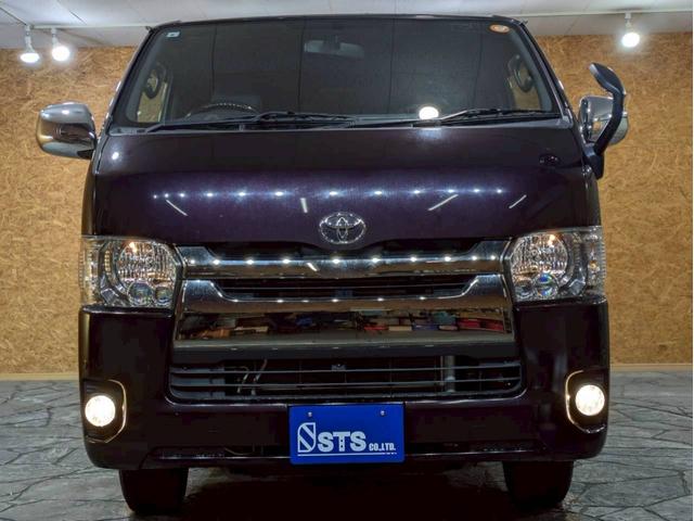 レジアスエースバン スーパーＧＬ　ダークプライムＩＩ　ユーザー様直接仕入れ　４ＷＤ　ベッドキット　純正ナビ　デジタルＴＶ　Ｂｌｕｅｔｏｏｔｈ　ハーフレザーシート　ＬＥＤヘッドライト　フォグライト　ステアスイッチ　Ｐスタート　スマートキー　予備キー　ＥＴＣ（8枚目）