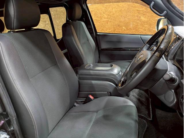 レジアスエースバン スーパーＧＬ　ダークプライムＩＩ　ユーザー様直接仕入れ　４ＷＤ　ベッドキット　純正ナビ　デジタルＴＶ　Ｂｌｕｅｔｏｏｔｈ　ハーフレザーシート　ＬＥＤヘッドライト　フォグライト　ステアスイッチ　Ｐスタート　スマートキー　予備キー　ＥＴＣ（47枚目）