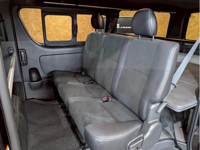 レジアスエースバン スーパーＧＬ　ダークプライムＩＩ　ユーザー様直接仕入れ　４ＷＤ　ベッドキット　純正ナビ　デジタルＴＶ　Ｂｌｕｅｔｏｏｔｈ　ハーフレザーシート　ＬＥＤヘッドライト　フォグライト　ステアスイッチ　Ｐスタート　スマートキー　予備キー　ＥＴＣ（60枚目）