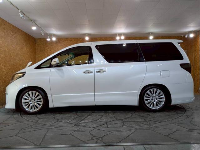 アルファード ３５０Ｓ　Ｃパッケージ　ツインムーンルーフ　社外リアバンパー・４本出しマフラー　ＨＫＳ車高調　両側パワスラ　パワーバックドア　アルパインナビ　ＤＴＶ　リアカメラ　フリップダウン　純正ＡＷ　レザーシート　シートヒーター　ＥＴＣ（18枚目）