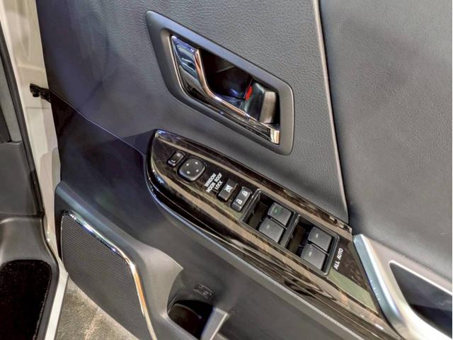 アルファード ３５０Ｓ　Ｃパッケージ　ツインムーンルーフ　社外リアバンパー・４本出しマフラー　ＨＫＳ車高調　両側パワスラ　パワーバックドア　アルパインナビ　ＤＴＶ　リアカメラ　フリップダウン　純正ＡＷ　レザーシート　シートヒーター　ＥＴＣ（33枚目）