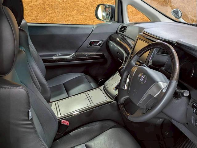 アルファード ３５０Ｓ　Ｃパッケージ　ツインムーンルーフ　社外リアバンパー・４本出しマフラー　ＨＫＳ車高調　両側パワスラ　パワーバックドア　アルパインナビ　ＤＴＶ　リアカメラ　フリップダウン　純正ＡＷ　レザーシート　シートヒーター　ＥＴＣ（55枚目）