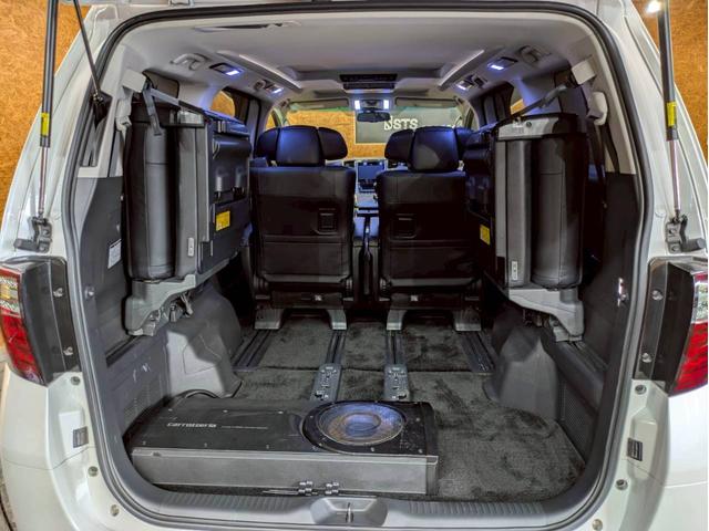 アルファード ３５０Ｓ　Ｃパッケージ　ツインムーンルーフ　社外リアバンパー・４本出しマフラー　ＨＫＳ車高調　両側パワスラ　パワーバックドア　アルパインナビ　ＤＴＶ　リアカメラ　フリップダウン　純正ＡＷ　レザーシート　シートヒーター　ＥＴＣ（73枚目）