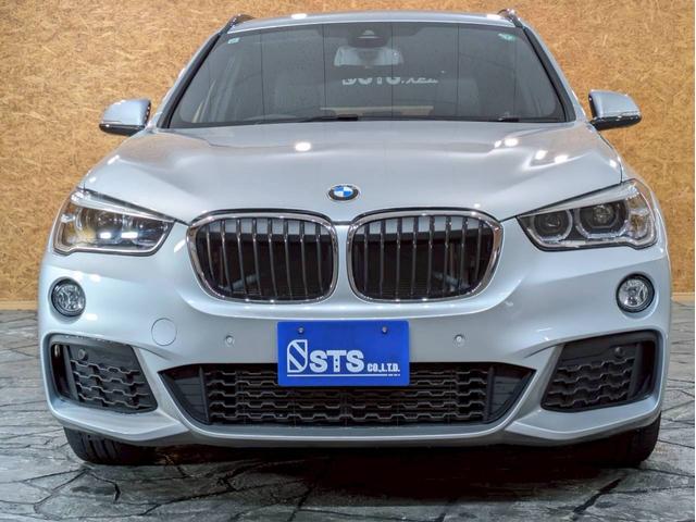 Ｘ１ ｘＤｒｉｖｅ　１８ｄ　Ｍスポーツ　ユーザー様直接仕入れ　アドバンスドセーフティ・ハイライン・コンフォートＰＫＧ　ルーフレール　レザーシート　メモリ付きパワーシート　純正ＡＷ　パワーバックドア　純正ナビ　ＨＵＤ　レーダークルーズ　ＥＴＣ（7枚目）