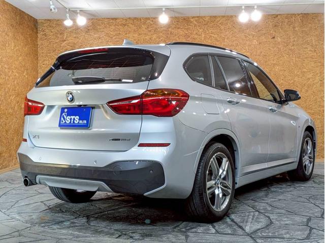 Ｘ１ ｘＤｒｉｖｅ　１８ｄ　Ｍスポーツ　ユーザー様直接仕入れ　アドバンスドセーフティ・ハイライン・コンフォートＰＫＧ　ルーフレール　レザーシート　メモリ付きパワーシート　純正ＡＷ　パワーバックドア　純正ナビ　ＨＵＤ　レーダークルーズ　ＥＴＣ（14枚目）