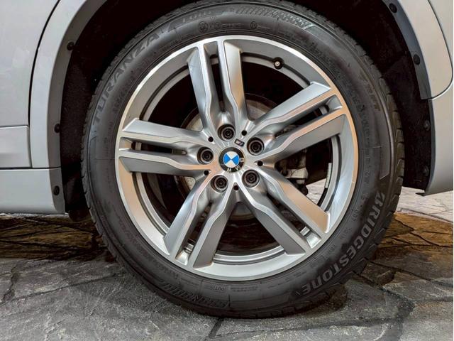 Ｘ１ ｘＤｒｉｖｅ　１８ｄ　Ｍスポーツ　ユーザー様直接仕入れ　アドバンスドセーフティ・ハイライン・コンフォートＰＫＧ　ルーフレール　レザーシート　メモリ付きパワーシート　純正ＡＷ　パワーバックドア　純正ナビ　ＨＵＤ　レーダークルーズ　ＥＴＣ（72枚目）