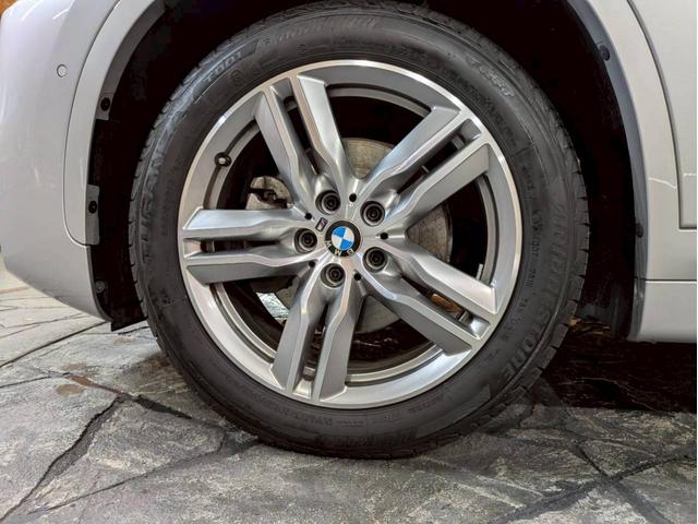 Ｘ１ ｘＤｒｉｖｅ　１８ｄ　Ｍスポーツ　ユーザー様直接仕入れ　アドバンスドセーフティ・ハイライン・コンフォートＰＫＧ　ルーフレール　レザーシート　メモリ付きパワーシート　純正ＡＷ　パワーバックドア　純正ナビ　ＨＵＤ　レーダークルーズ　ＥＴＣ（75枚目）