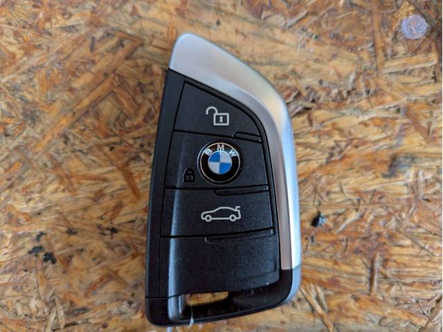 Ｘ１ ｘＤｒｉｖｅ　１８ｄ　Ｍスポーツ　ユーザー様直接仕入れ　アドバンスドセーフティ・ハイライン・コンフォートＰＫＧ　ルーフレール　レザーシート　メモリ付きパワーシート　純正ＡＷ　パワーバックドア　純正ナビ　ＨＵＤ　レーダークルーズ　ＥＴＣ（76枚目）