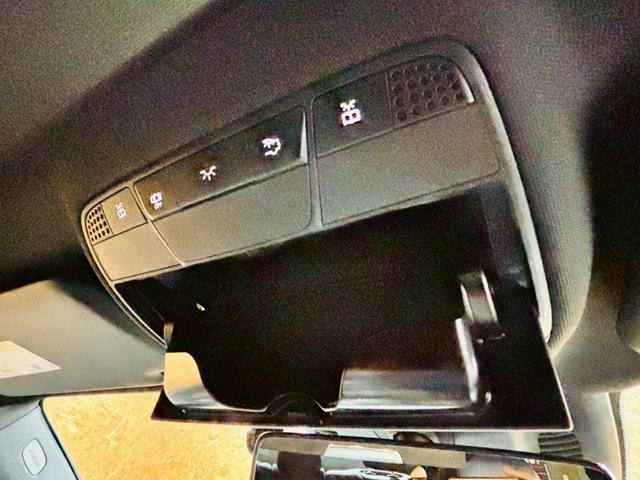 Ｅクラス Ｅ４３　４マチック　パノラミックスライディングルーフ　レーダーセーフティ　純正２０インチＡＷ　パワートランクリッド　純正ナビ　フルセグＴＶ　ＢＴ接続　アラウンドビュー　ナッパ黒革シート　ブルメスターサウンド　ＥＴＣ車載器（35枚目）