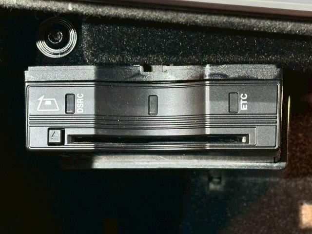 Ｅクラス Ｅ４３　４マチック　パノラミックスライディングルーフ　レーダーセーフティ　純正２０インチＡＷ　パワートランクリッド　純正ナビ　フルセグＴＶ　ＢＴ接続　アラウンドビュー　ナッパ黒革シート　ブルメスターサウンド　ＥＴＣ車載器（44枚目）