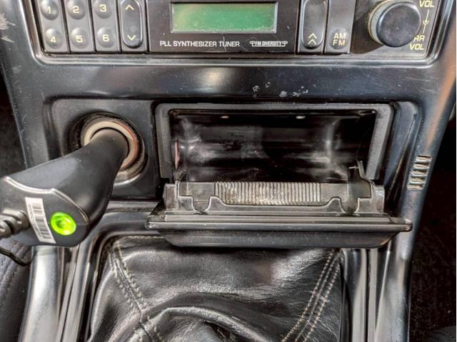 スカイライン ＧＴ－Ｒ　ユーザー様直接仕入れ　走行５．５万キロ台　ＣｏｓｍｉｓＲａｃｉｎｇ１８インチアルミ　社外ポータブルナビ　デジタルＴＶ　ＬＯＮＺＡシフトノブ　リアウイング　ＲＡＺＯペダル　ＡＰＥＸｉエアクリ　電格ミラー（42枚目）